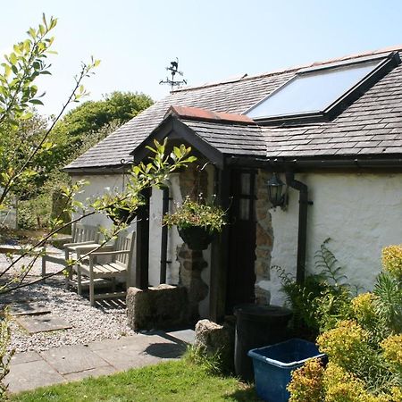 Cosy Barn On Rural Smallholding With Alpacas, Goats & Pigs Stithians 外观 照片
